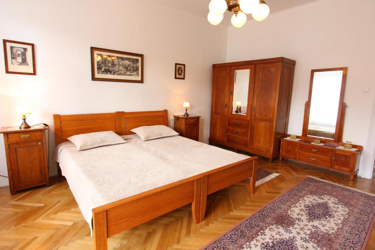 Penzion Jelen Vranov nad Dyjí Camera foto